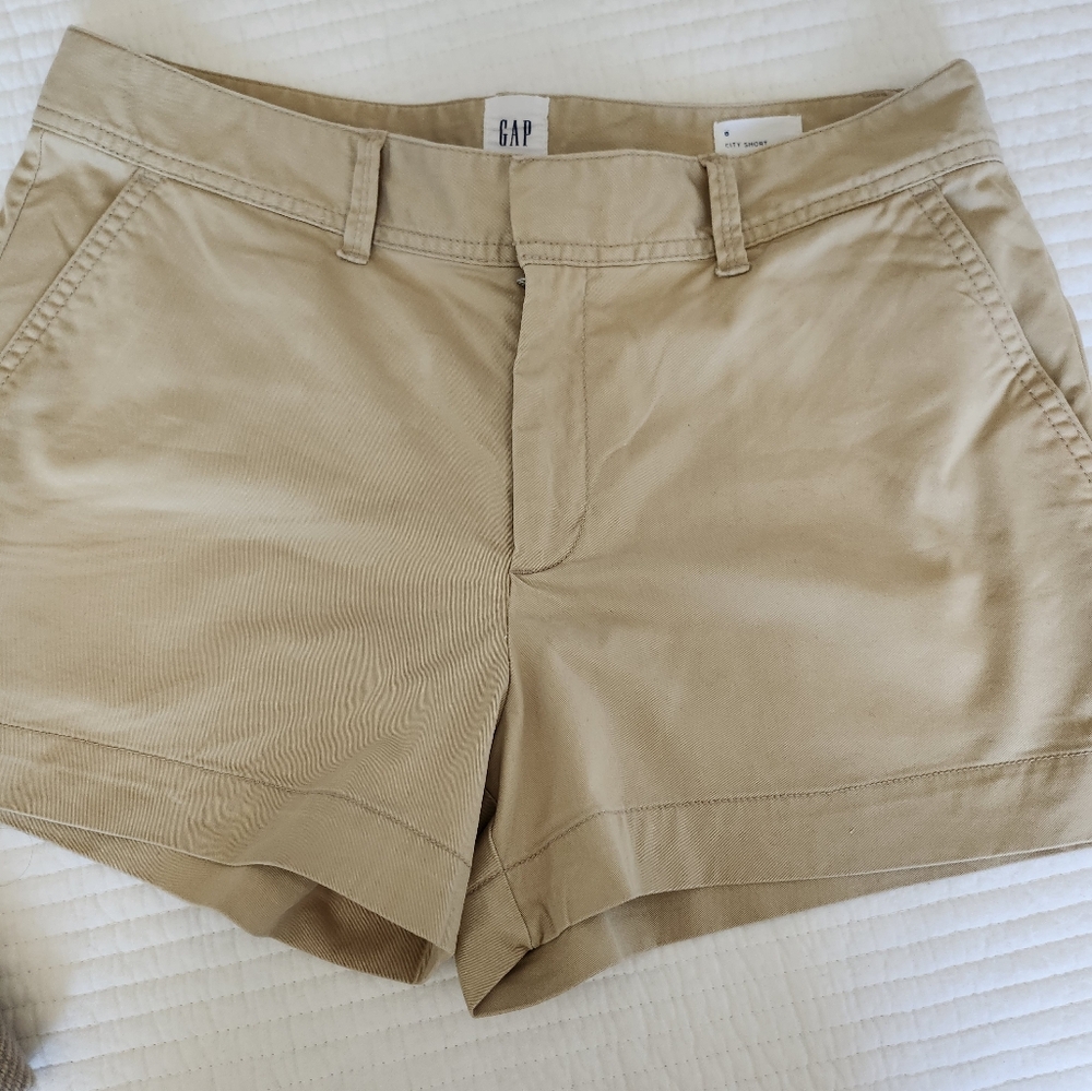 Gap Tan Cotton Shorts - Picture 3 of 9